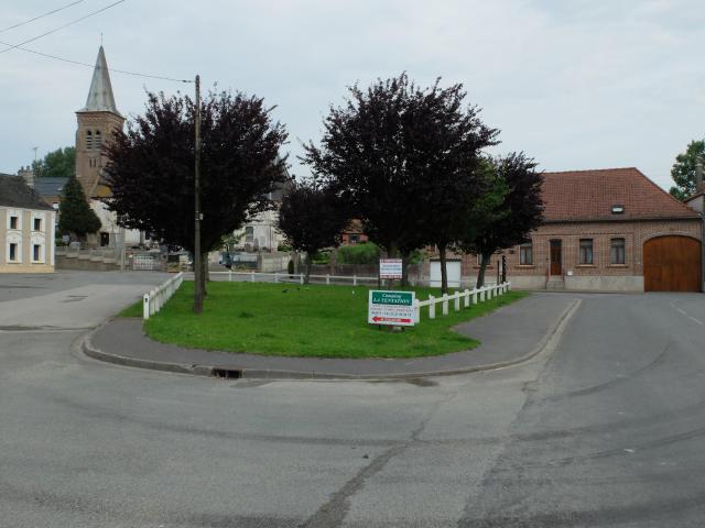 Vue d'une place de Renty.