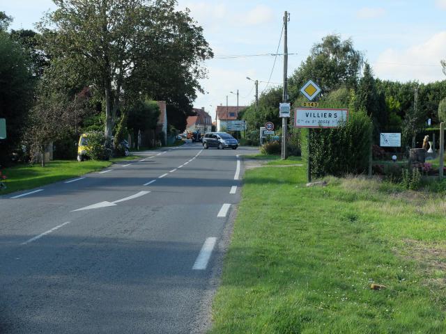 Vue d'une entrée du hameau de Villiers, à Saint-Josse (Pas-de-Calais).