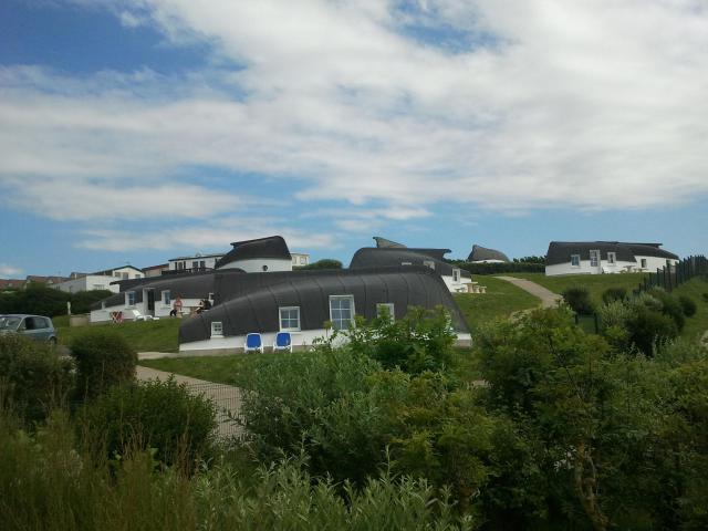 Quilles en l'air à Équihen-Plage (Pas-de-Calais, France)