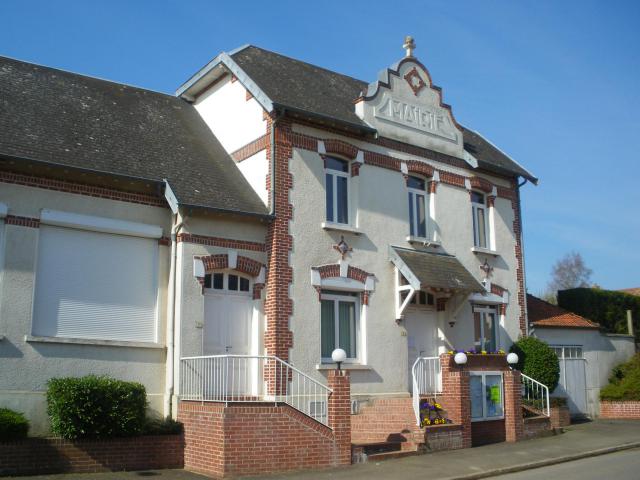 Vue de la mairie de Boisleux-au-Mont.