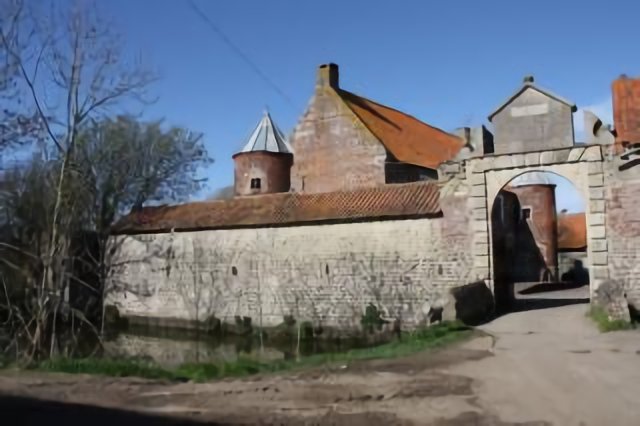 Corps de ferme de 1658, classé au Patrimoine de France
