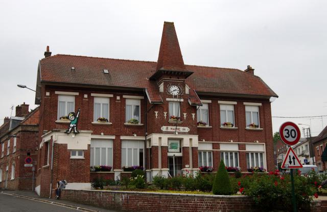 Sainte-Catherine-lès-Arras (Pas-de-Calais, France) - La mairie. .