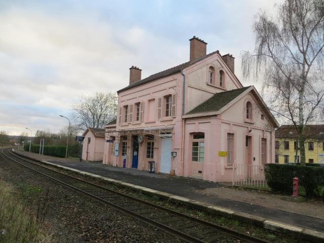 quai de la gare de Calonne-Ricouart