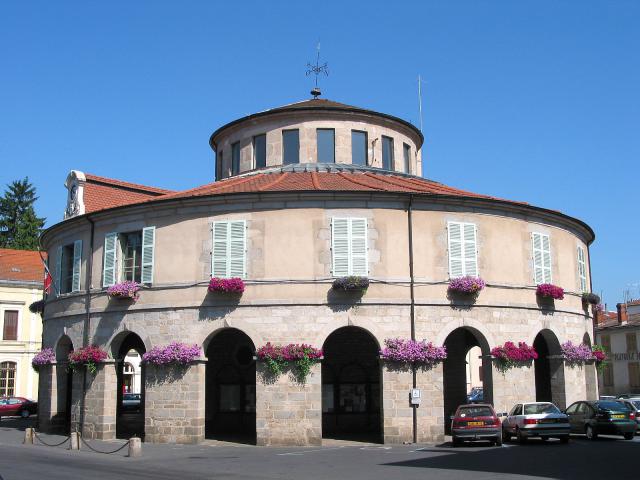 Ambert (Puy-de-Dôme, France), l'hôtel de ville.