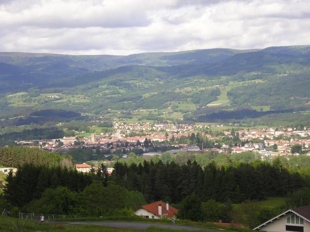 Photo de la vallée d'Ambert vue du Montel