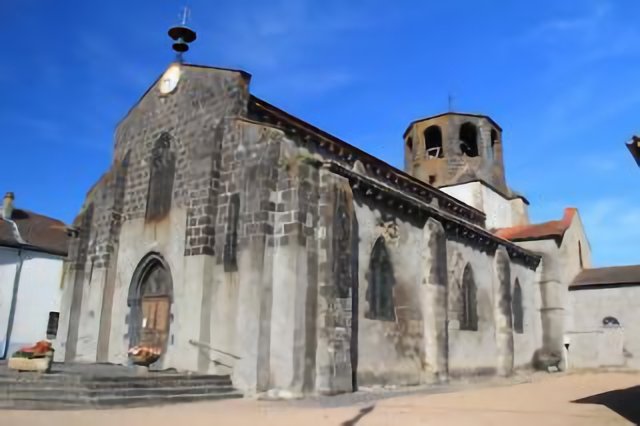 église Romane St Etienne.Luzillat 63