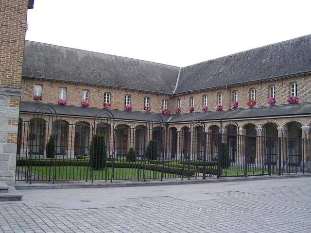 Le couvent des Récollectines est un couvent de religieuses de l'ordre des Récollets situé à Givet dans les Ardennes.