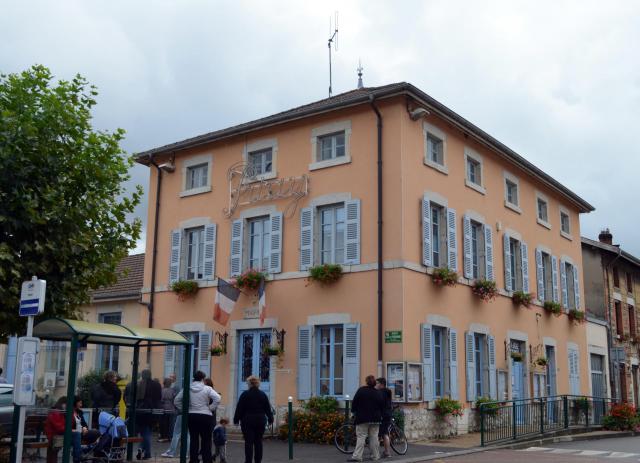 Mairie de Priay.