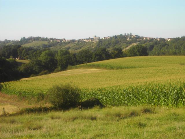 LAGOR, le village sur la crête