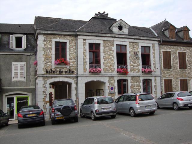 Lasseube (Pyr-Atl, Fr) town hall