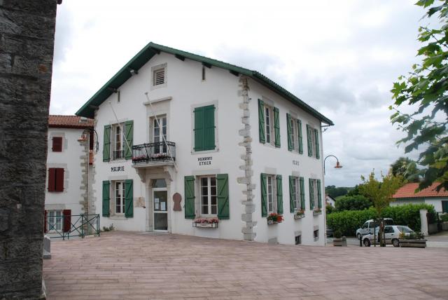 Briscous, la mairie