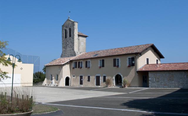 Cet édifice est répertorié dans la base Mérimée, base de données sur le patrimoine architectural français du ministère de la Culture, sous…