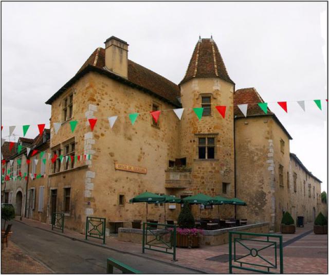 ORTHEZ [64] - La Maison d'Albret (Office du Tourisme) (août 2008)