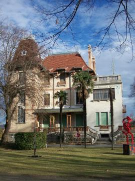 Villa Oustau (Aureilhan, Hautes-Pyrénées, France)