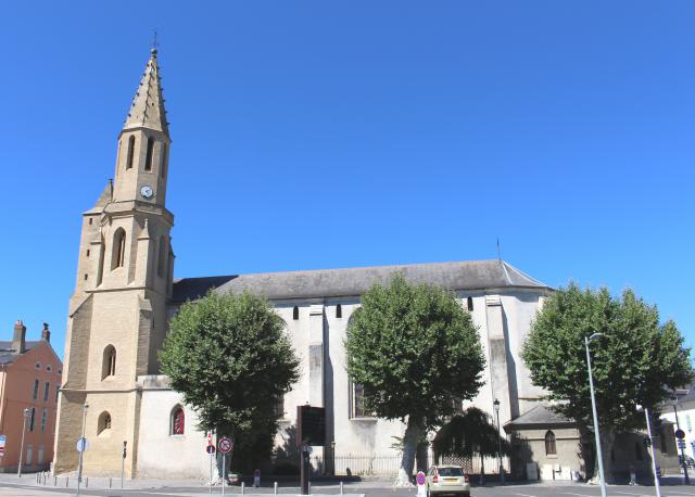 Église Sainte-Thérèse de Tarbes (Hautes-Pyrénées)