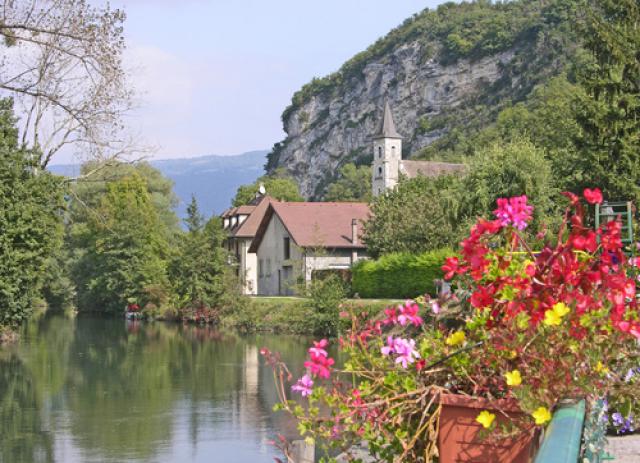 Chanaz : le canal de Savières vu vers l'amont