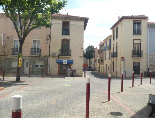 Place de la Révolution française à Cabestany
