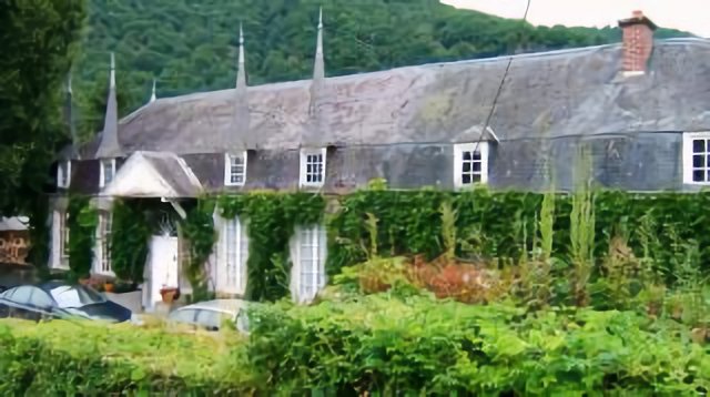 Une maison originale à Fépin