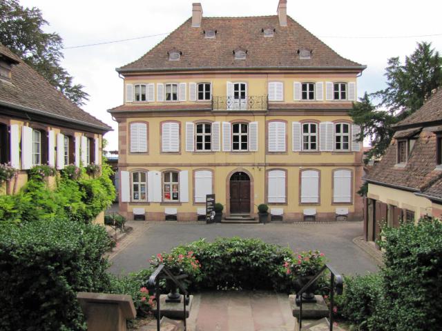 Alsace, Bas-Rhin, Barr, Hôtel Folie Marco (XVIIIe), aujourd'hui musée, 30 rue du Docteur-Sultzer (PA00084599, IA00115077).