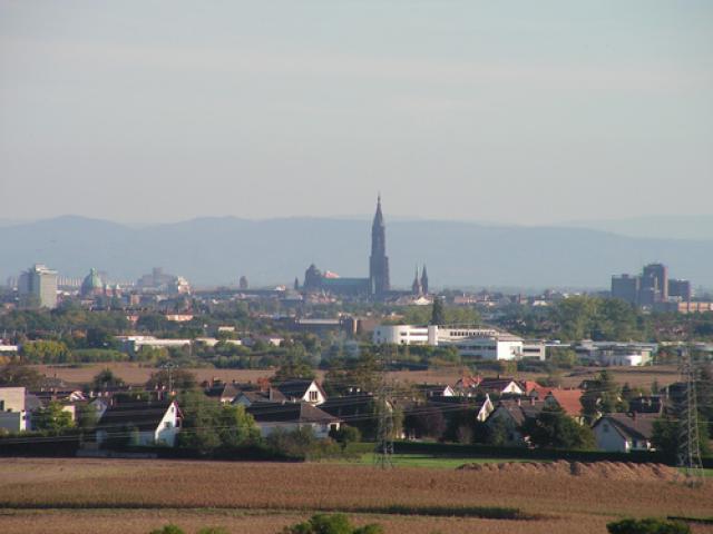 cathedrale de strasbourg vue de la olline de hausbergen