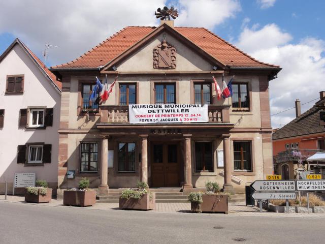 Cet édifice est répertorié dans la base Mérimée, base de données sur le patrimoine architectural français du ministère de la Culture, sous…
