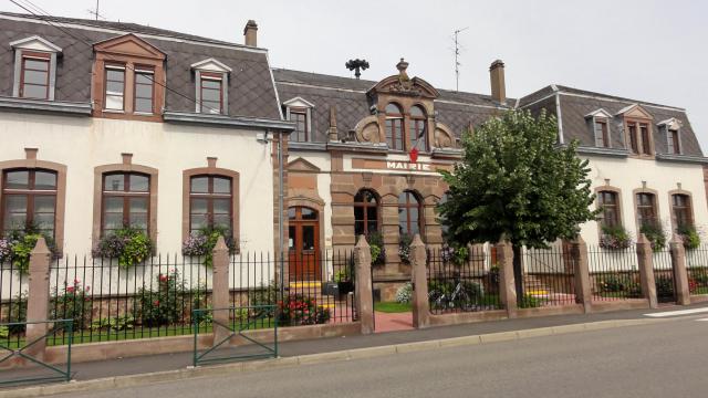 Cet édifice est répertorié dans la base Mérimée, base de données sur le patrimoine architectural français du ministère de la Culture, sous…