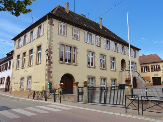 Cet édifice est répertorié dans la base Mérimée, base de données sur le patrimoine architectural français du ministère de la Culture, sous…