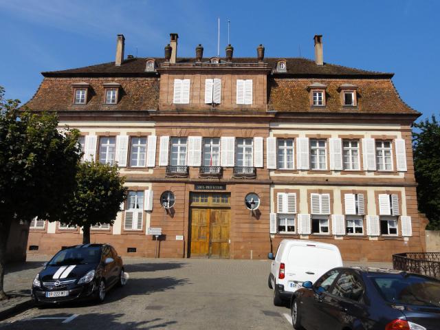 Alsace, Bas-Rhin, Wissembourg, Hôtel du doyen de l'Abbaye (1784), puis Sous-Préfecture, 10 rue du Chapitre. (PA00132524, IA67008042).