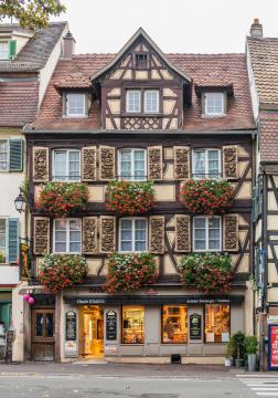 Building at 6 Place Jeanne d'Arc in Colmar, Haut-Rhin, France
