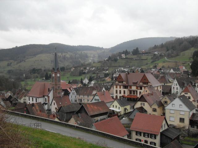 Vue de Soultzeren avec l'Église luthérienne