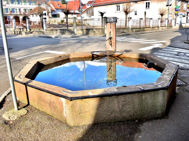 Fontaine de Gohr. Village de Wattwiller, Haut-Rhin.