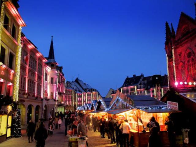 le marché de Noël , place de la Réunion* , pour Sylviane