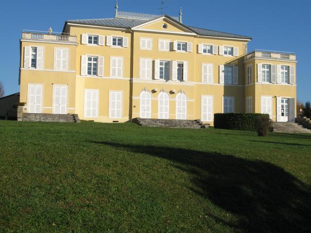 Le château de Bois Dieu à Lissieu dans le Rhône