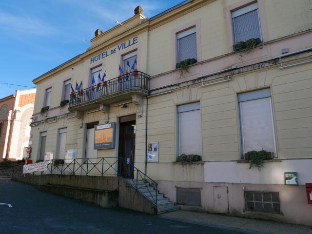 Mairie de Cours-la-Ville