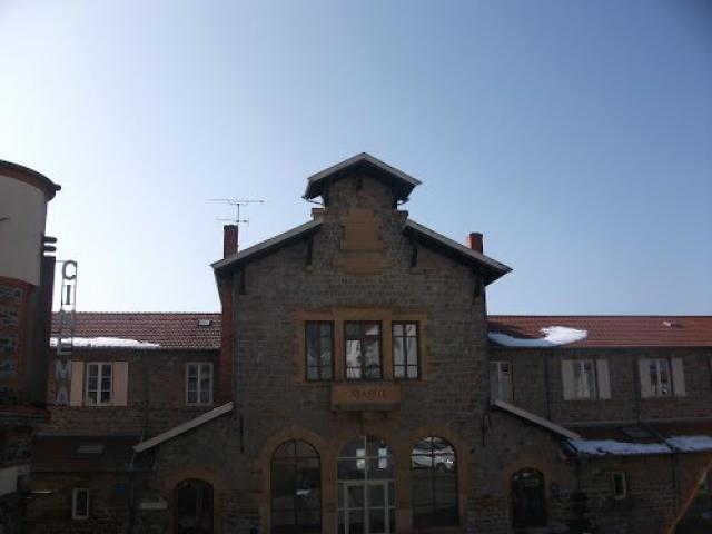 mairie de saint martin en haut