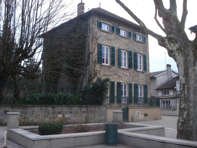 Saint-Pierre de Chandieu (69) : Le Prieuré