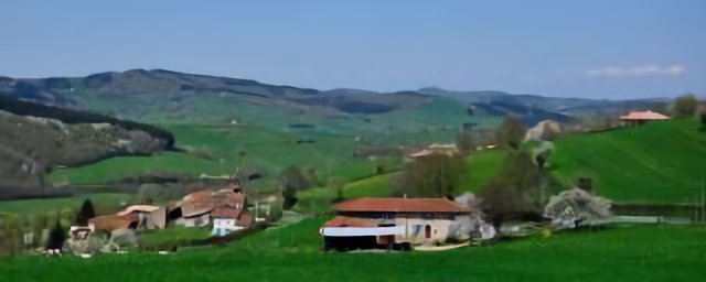 Le Cornu, Trades France (69)