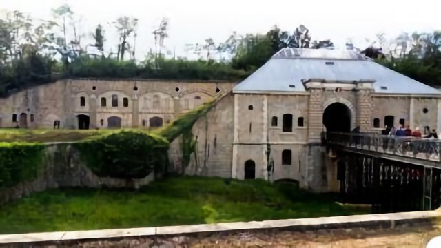 Le fort du Bruissin à Francheville
