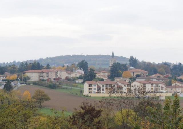 Lentilly, vue générale depuis la route Napoléon