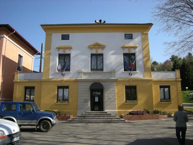 Cailloux sur Fontaines - la mairie