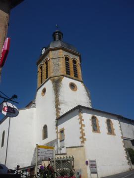 Église de la commune de Létra, dans le département du Rhône en France.