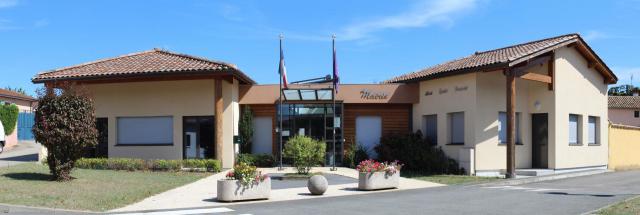 Mairie de Taponas.
