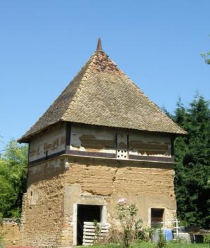 Pigeonnier à Genouilleux