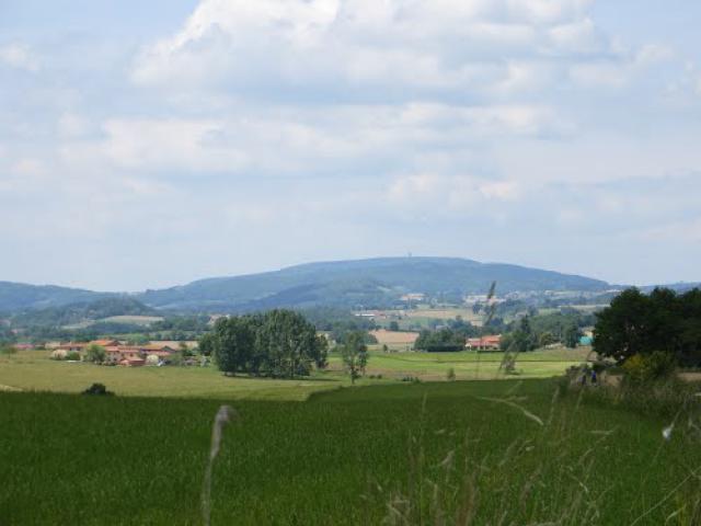 La Tour Matagrin depuis les environs de St Laurent de Chamousset