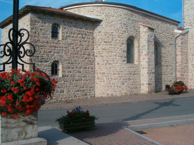 Meaux la Montagne - la place de l'Eglise