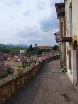 Vue des hauteurs de Sain Bel