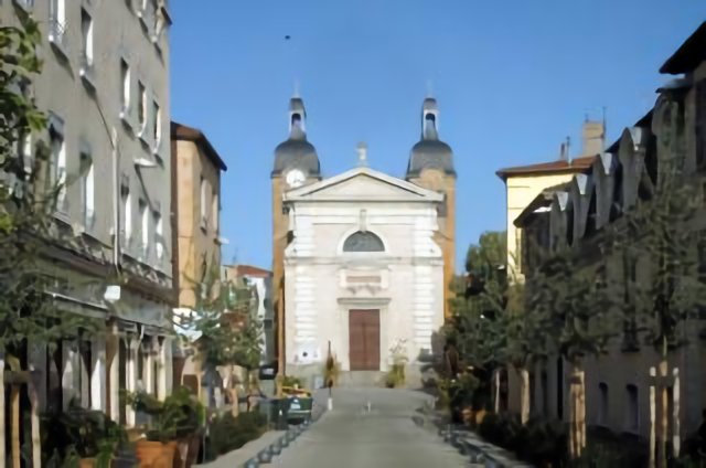 Neuville-sur-Saône: L'église