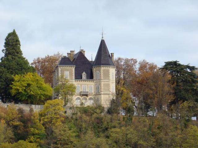 Château de Malval à Denicé