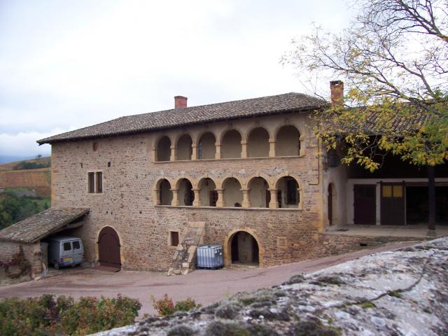Juliénas dans le département français du Rhône : Maison romane dite Maison de la Dîme.