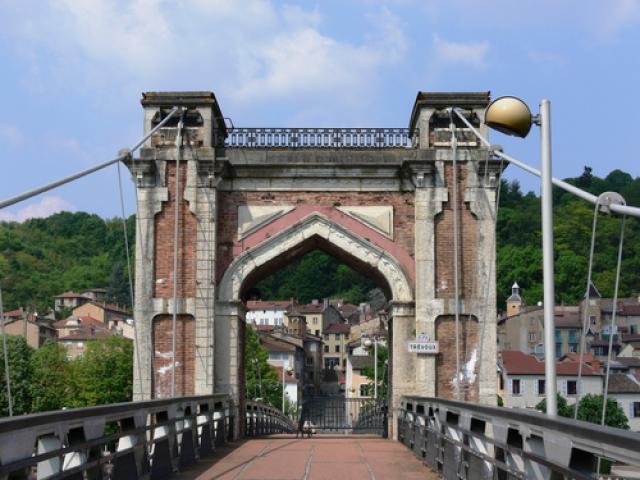 Passerelle de Trévoux (Ain)